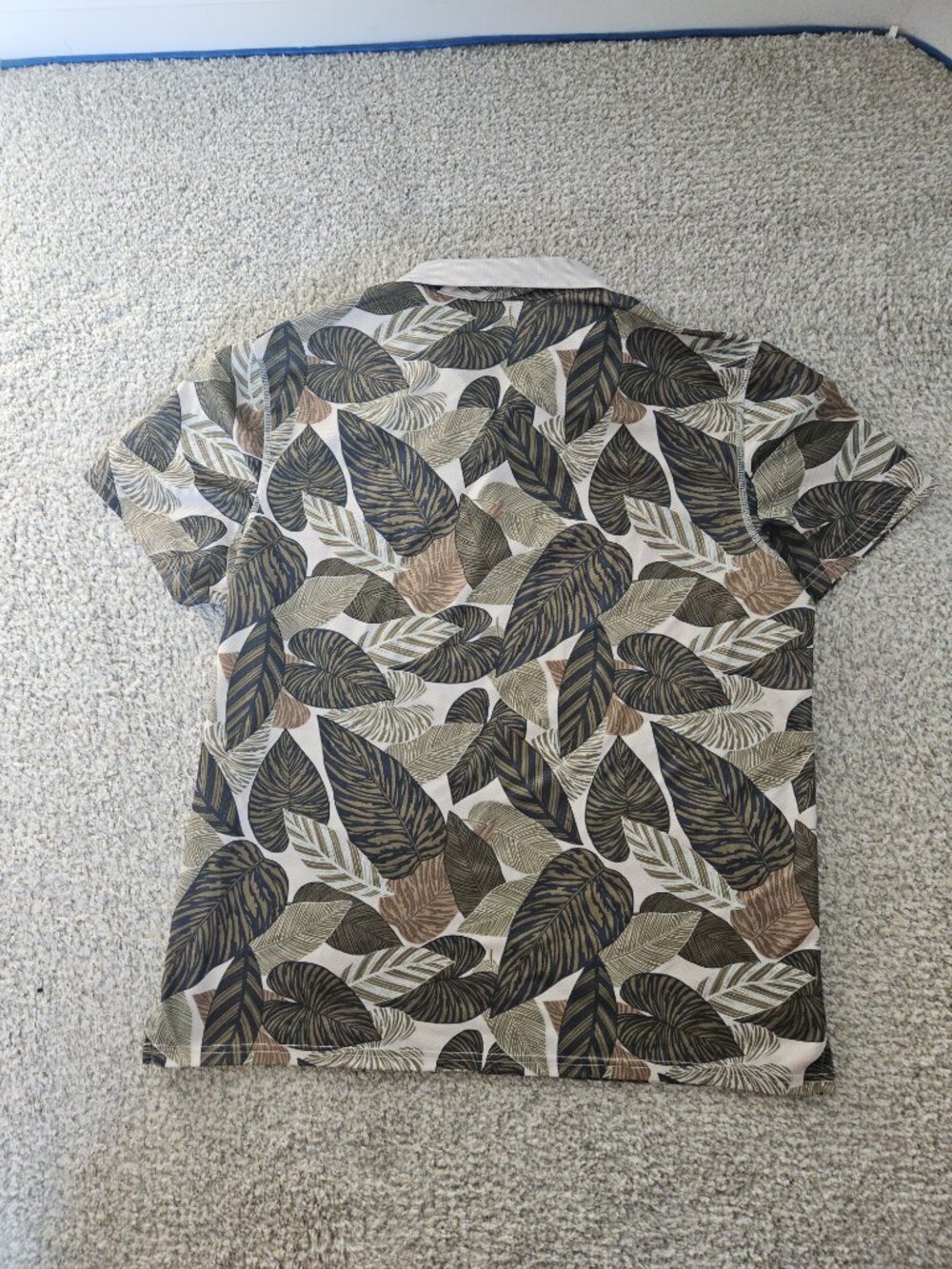 Apt. 9 Premier Flex Performance Tropical Leaf Polo in Navy and Beige, Size XL - Picture 4 of 8